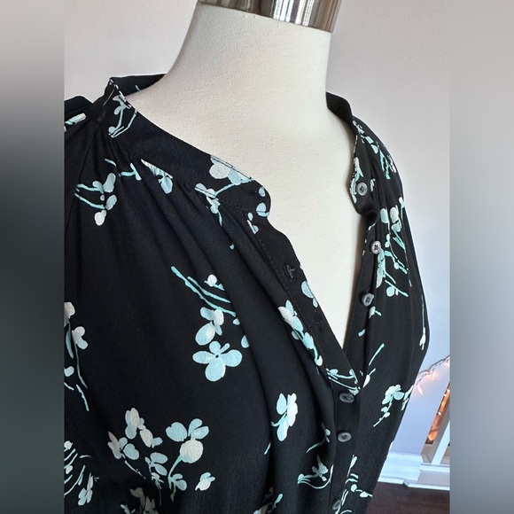 NWTs J Crew Reimagined Long-sleeve floral drapey popover/button up shirt/blouse - Picture 5 of 16